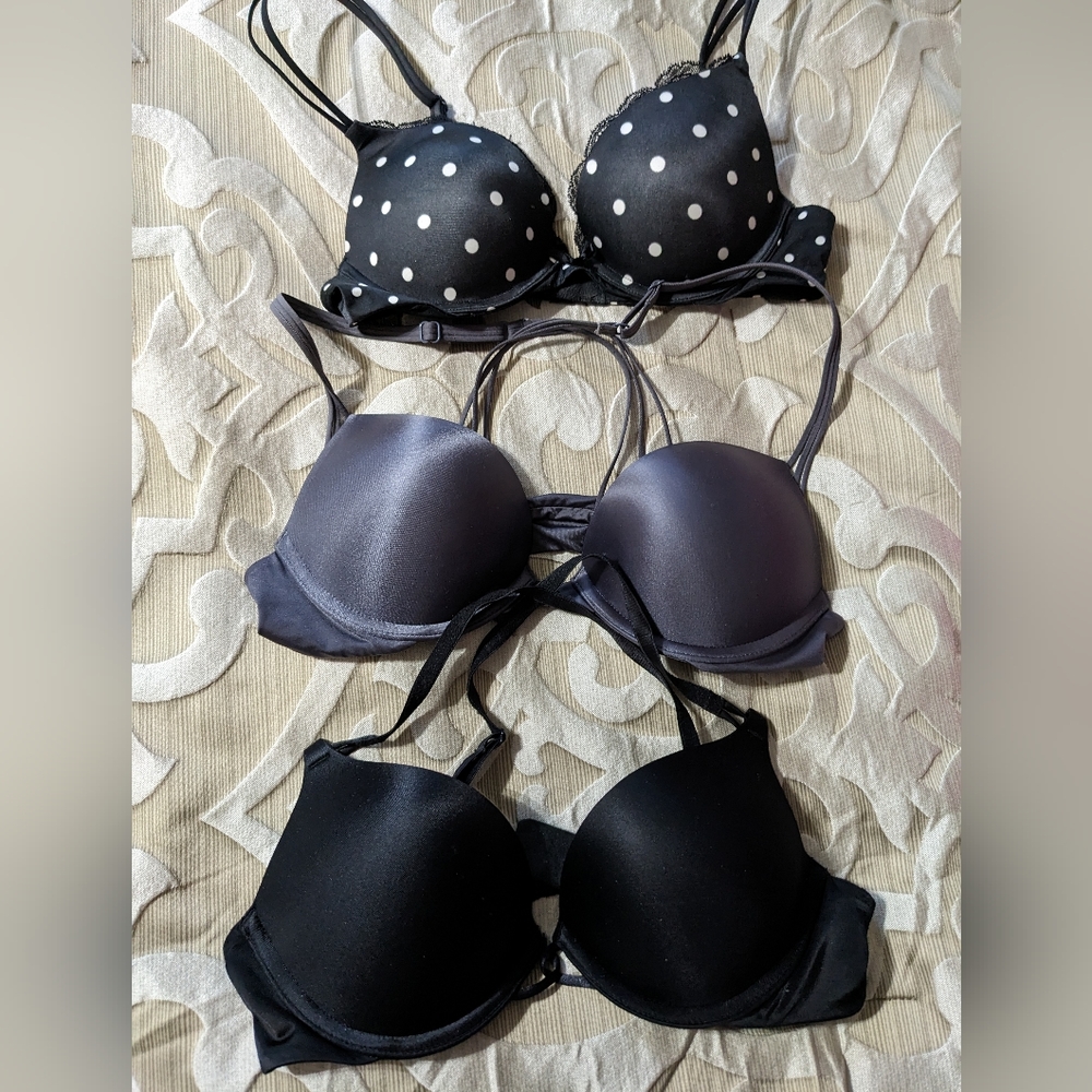 Victoria Secret Bombshell (2) and Very Sexy Push Up (1) Size 34 A
